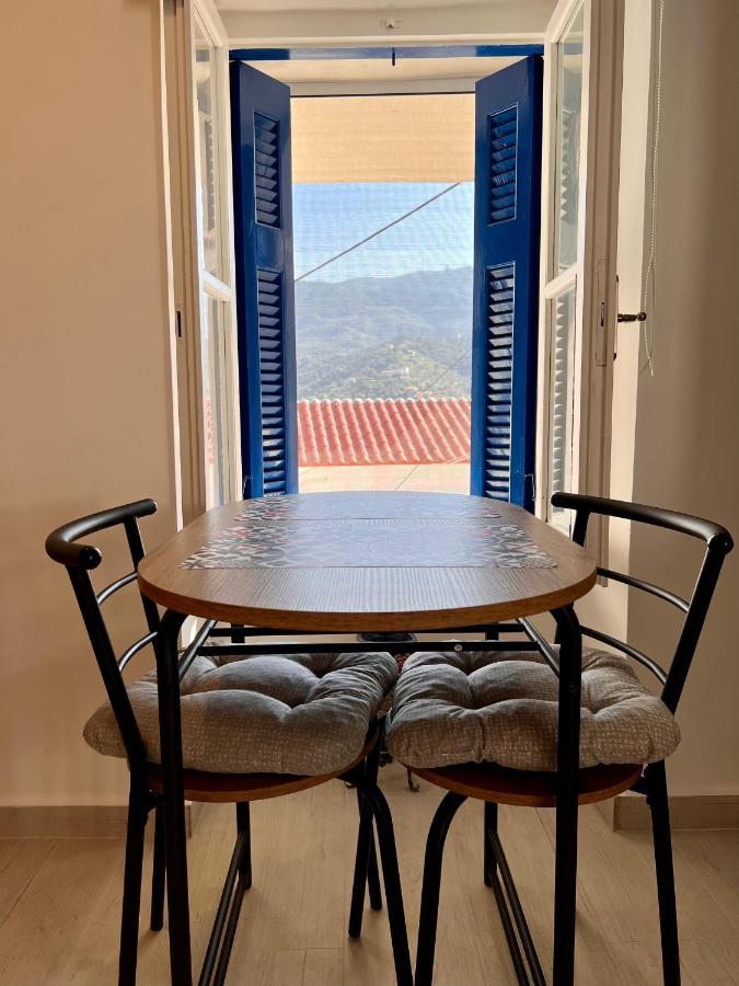 Ferienwohnung Camara'S Gem Poros Town Exterior foto